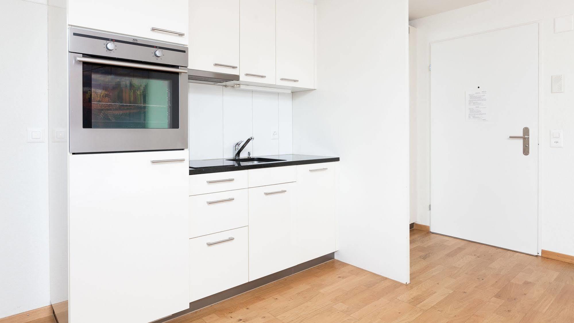 Swiss Star Apartments - Contactless Self Check-In Ζυρίχη Εξωτερικό φωτογραφία